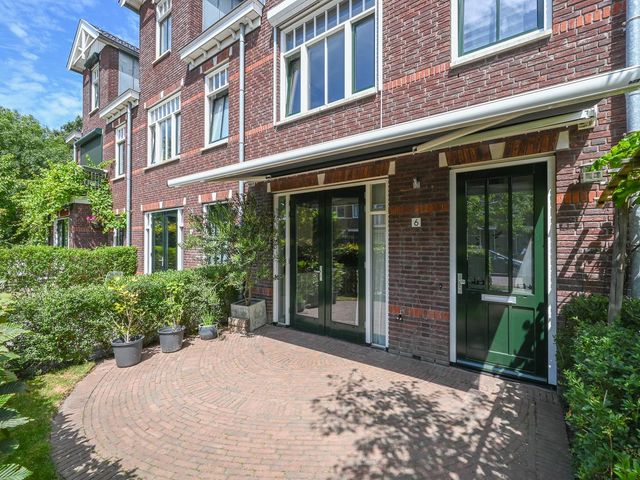 Nelly Sachslaan 6, 'S-Gravenhage