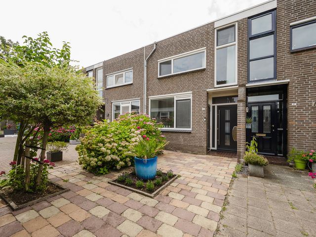 Kaar 42, Hoogvliet Rotterdam