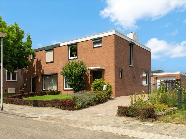 Loysonstraat 44, Eygelshoven