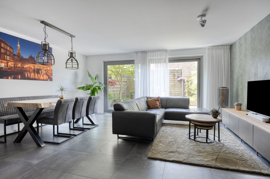 Louise Hardenbergsingel 11