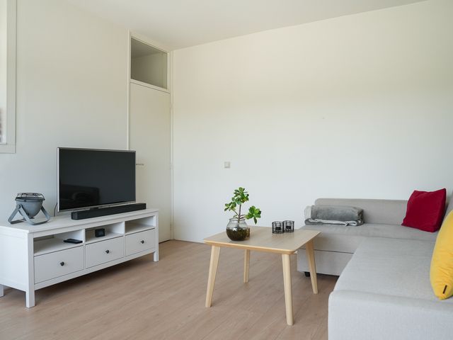 Oranjehof 77, Leerdam