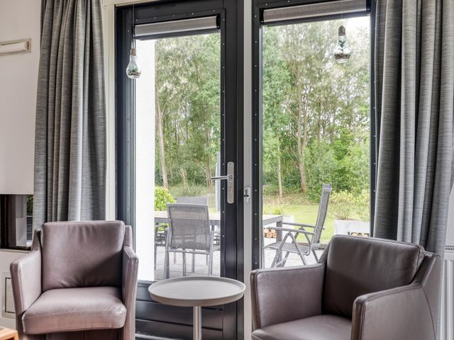 Oesterdam 167, Tholen