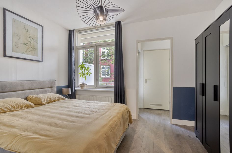 Van der Hoopstraat 37 1