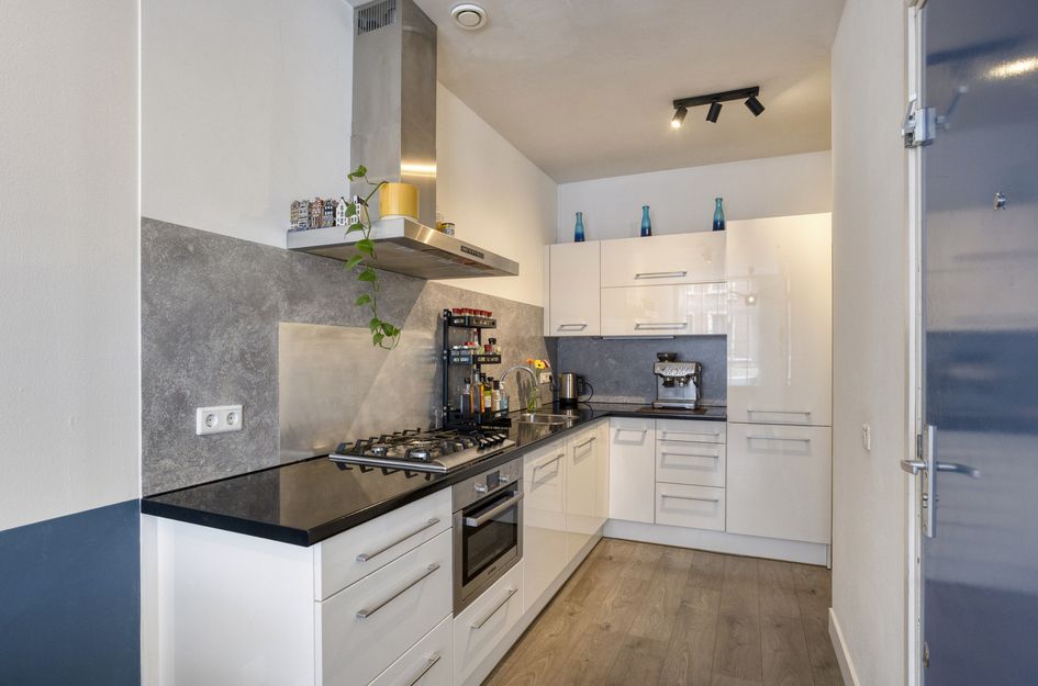 Van der Hoopstraat 37 1