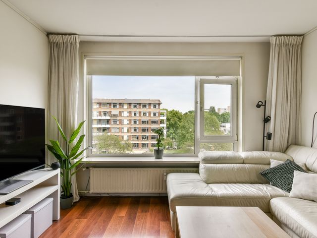 Wagnerplein 104, Leiden