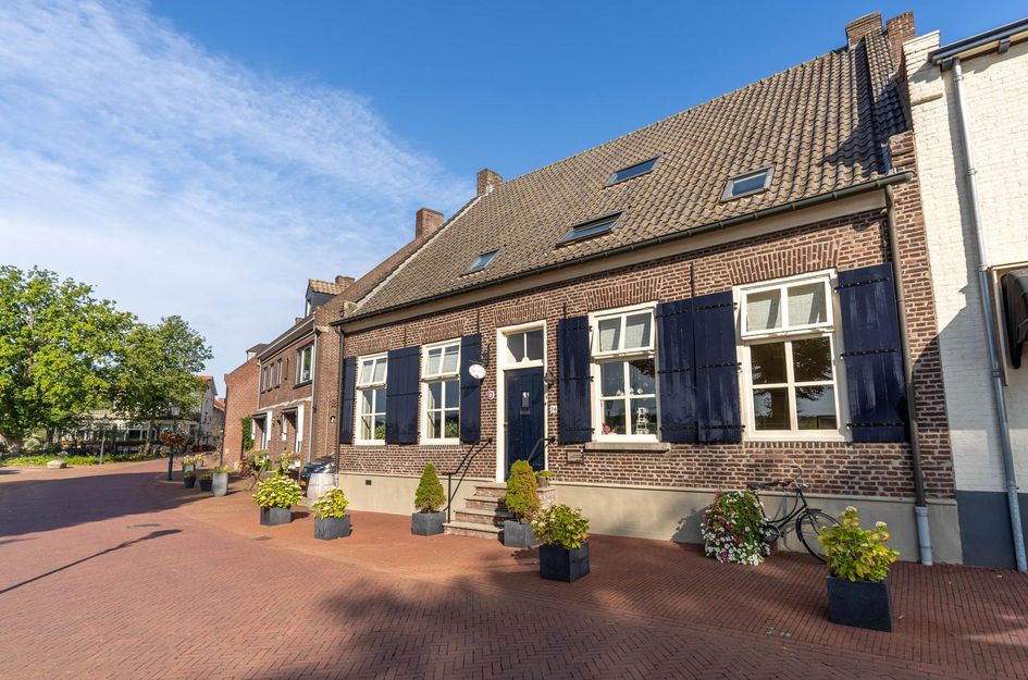 Grotestraat 36