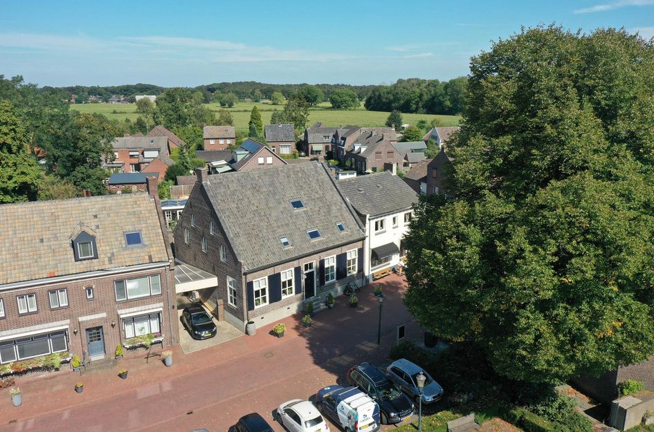 Grotestraat 36