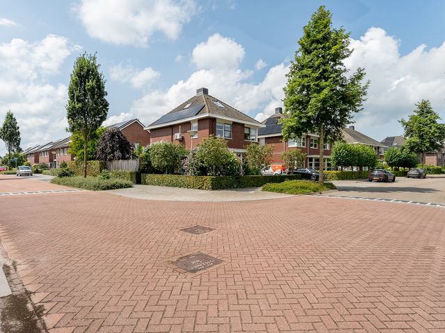 Molckenbourstraat 1, Hardenberg