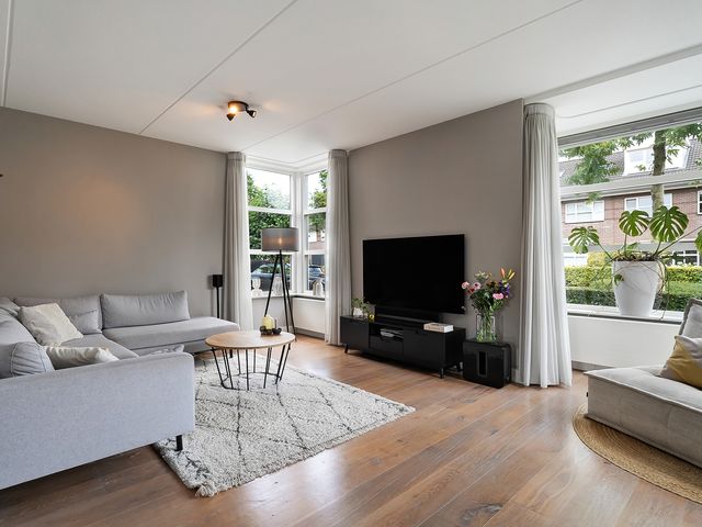 Molckenbourstraat 1, Hardenberg