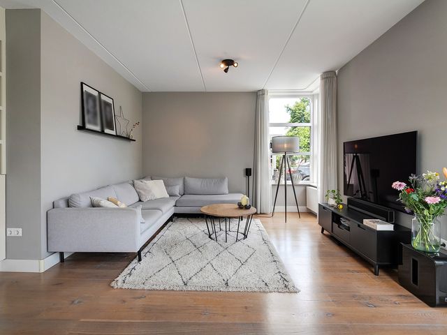 Molckenbourstraat 1, Hardenberg