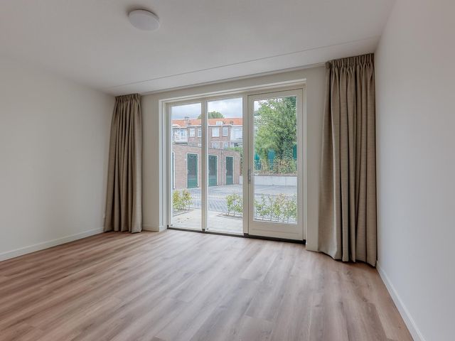 Ouverturestraat 36, 'S-Gravenhage