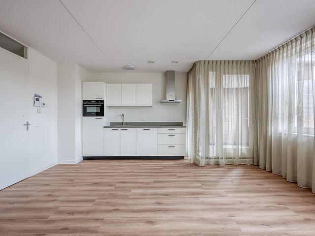 Ouverturestraat 36C, 'S-Gravenhage