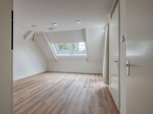 Ouverturestraat 36E, 'S-Gravenhage