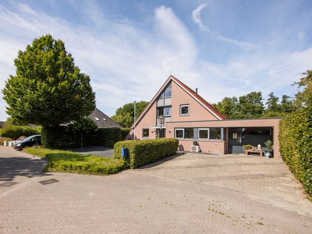 Meteoorbaan 9, Franeker