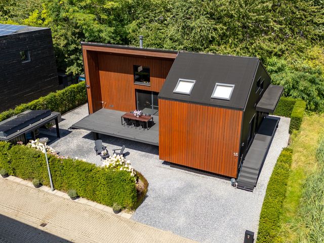De Eenvoud 15, Almere