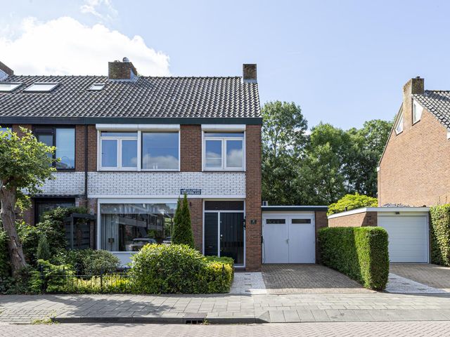 v Mecklenburg Schwerinlaan 27, Waddinxveen