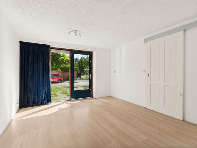 Anjerstraat 10, Almere