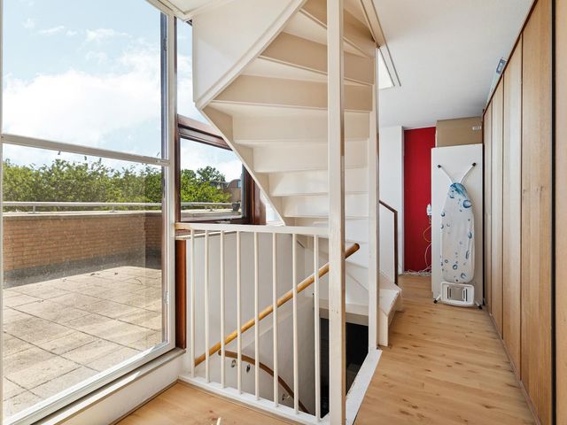Anjerstraat 10, Almere