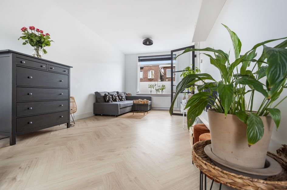 Jacob van Lennepstraat 5