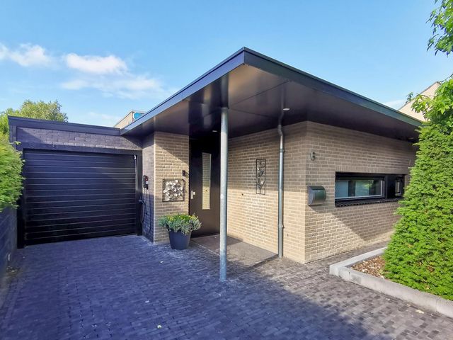 Loosdorpstraat 6, Tilburg