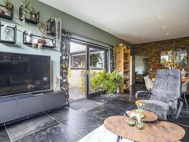 Loosdorpstraat 6, Tilburg