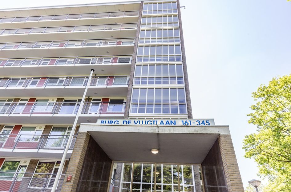 Burgemeester de Vlugtlaan 325
