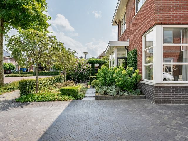 Molckenbourstraat 1, Hardenberg