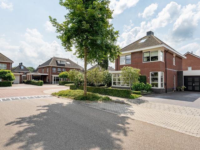 Molckenbourstraat 1, Hardenberg
