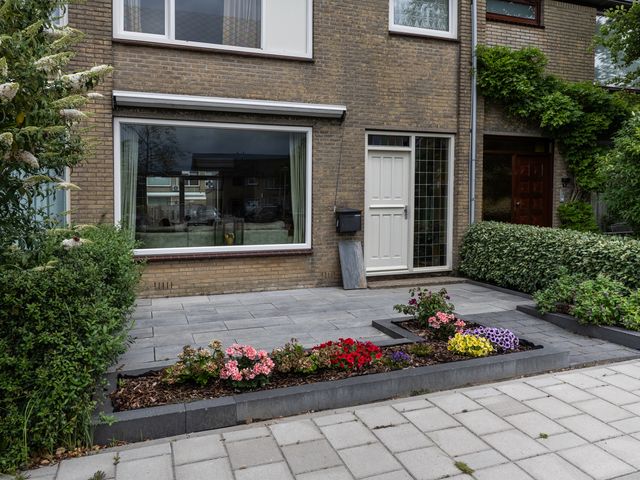 De Bras 4, Heenvliet