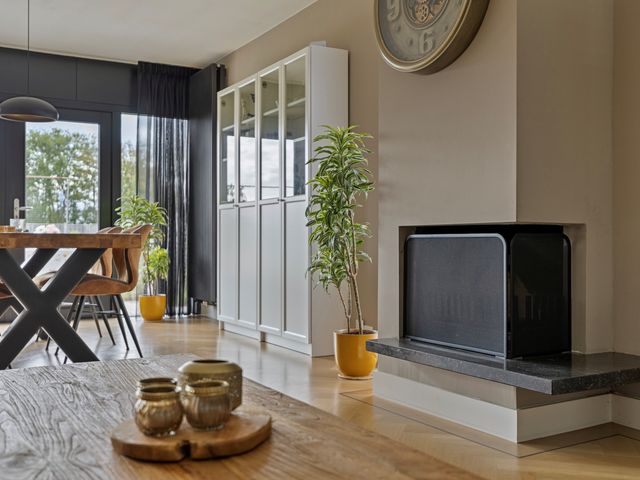 Volkerakstraat 15, Herkingen
