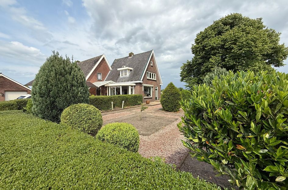 Meentdijk 8