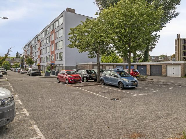 Menno ter Braakstraat 94, Rotterdam