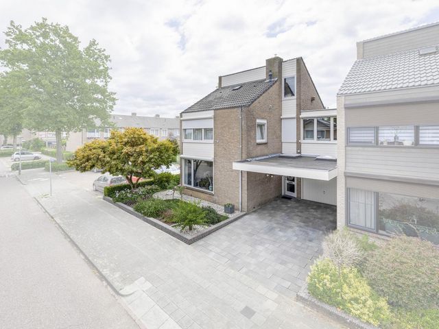 Zolastraat 10, Venlo