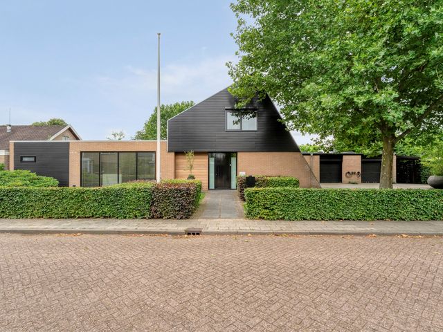 Brinkstraat 18, Hardenberg