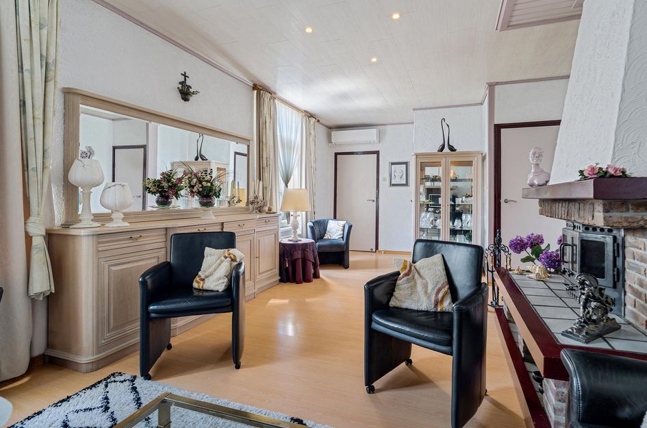Onze-Lieve-Vrouwestraat 2
