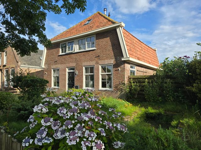 Oosterburen 62, Midsland
