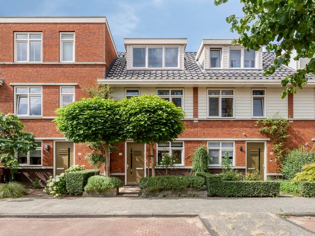 Vennemeerstraat 12, Leiden