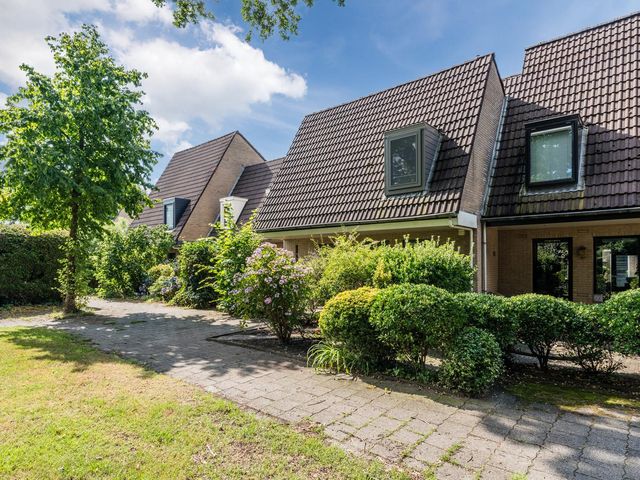 Roerdomplaan 204, Hoogeveen
