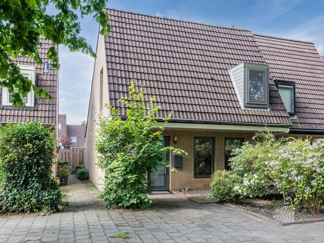 Roerdomplaan 204, Hoogeveen