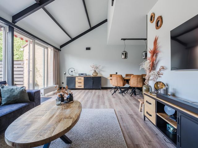 Roerdomplaan 204, Hoogeveen