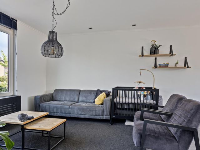 Marshallstraat 5, Zetten