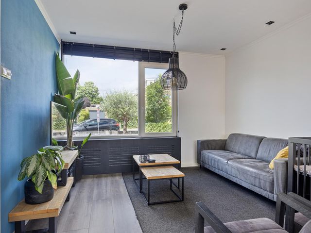 Marshallstraat 5, Zetten