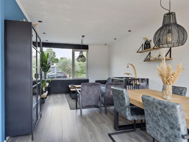 Marshallstraat 5, Zetten