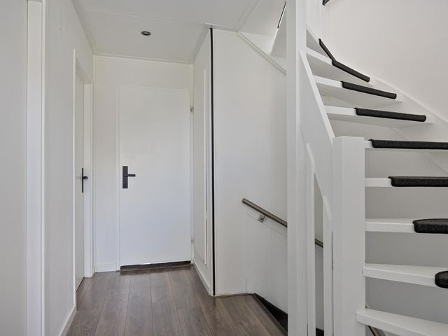 Marshallstraat 5, Zetten
