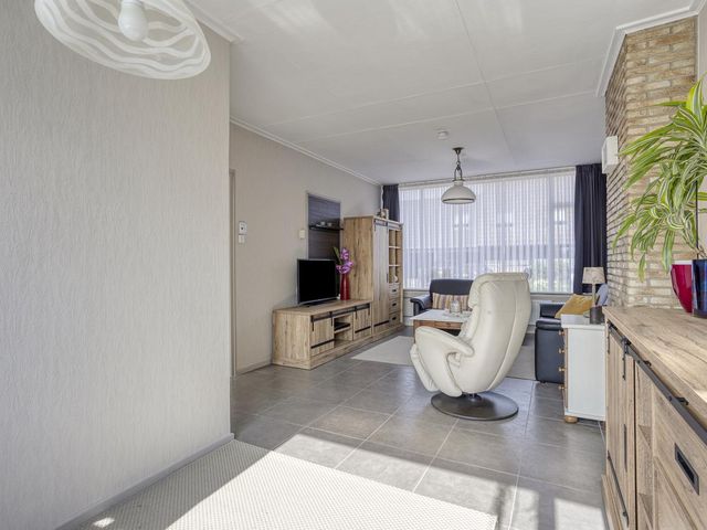 Calandstraat 24, Axel
