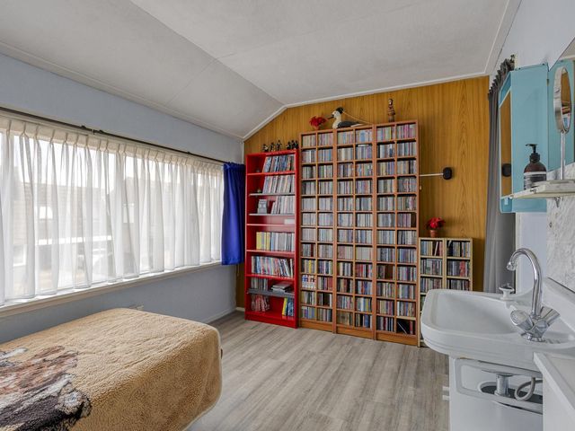 Calandstraat 24, Axel