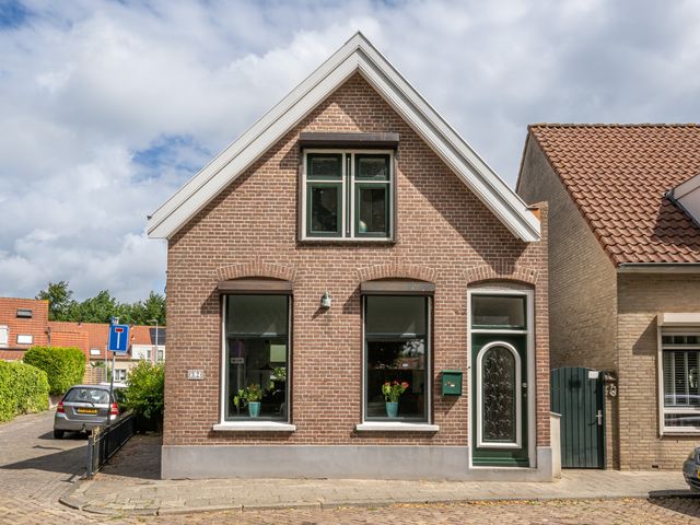 Kerksingel 32, Ooltgensplaat