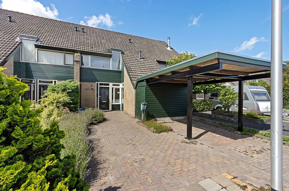 Ijsbaanweg 38