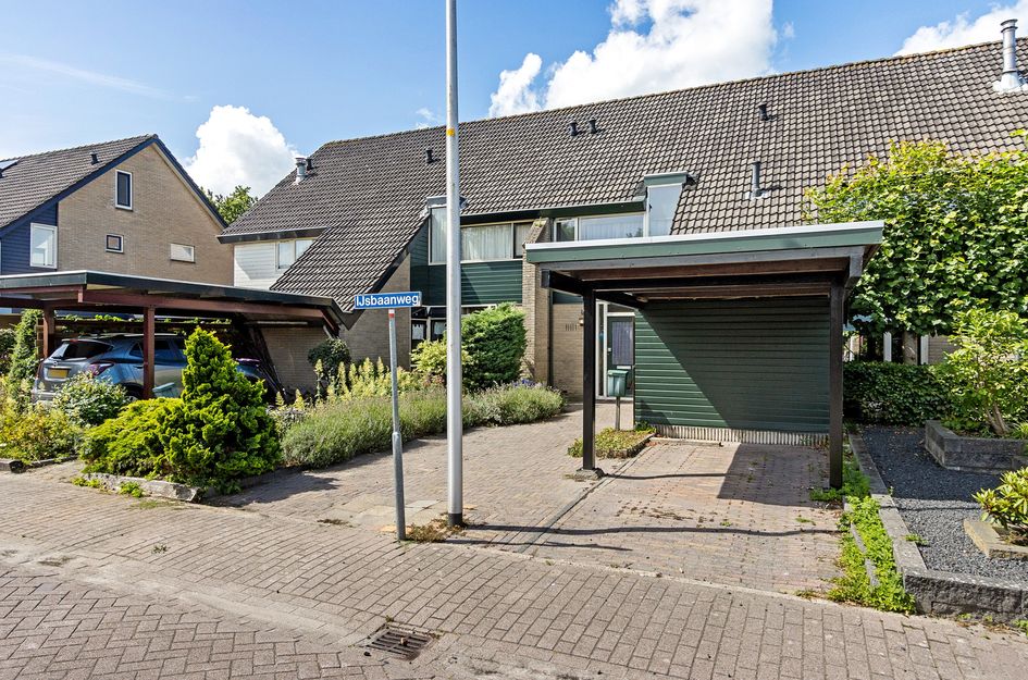 Ijsbaanweg 38