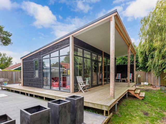 Wredehof 44, Rohel